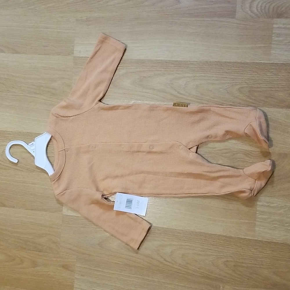 Lila & Jack 3-6 months orange ribbed footed onesie with snaps NWT